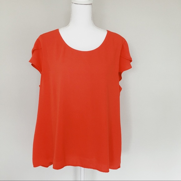 Versona Tops - 🌸 Versona Orange Cap Sleeve Top - Like new!